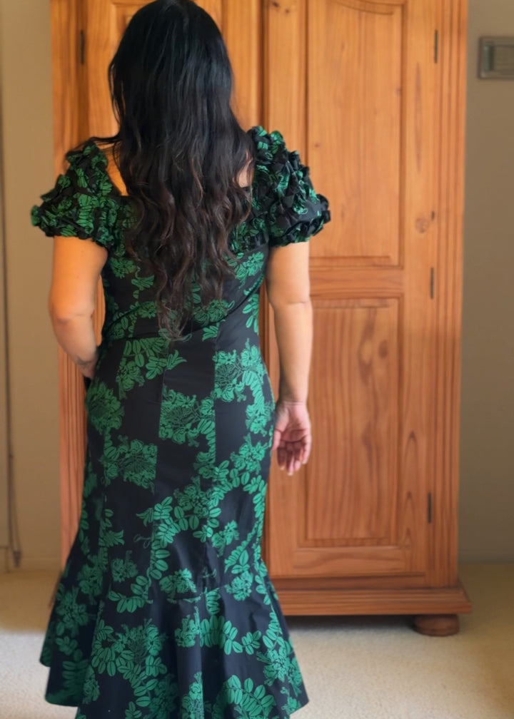 Mangos by Allan James Black and Green Mu&