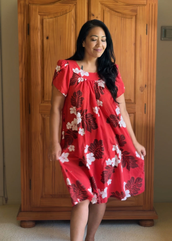 Red Hibiscus Shorty Mu&